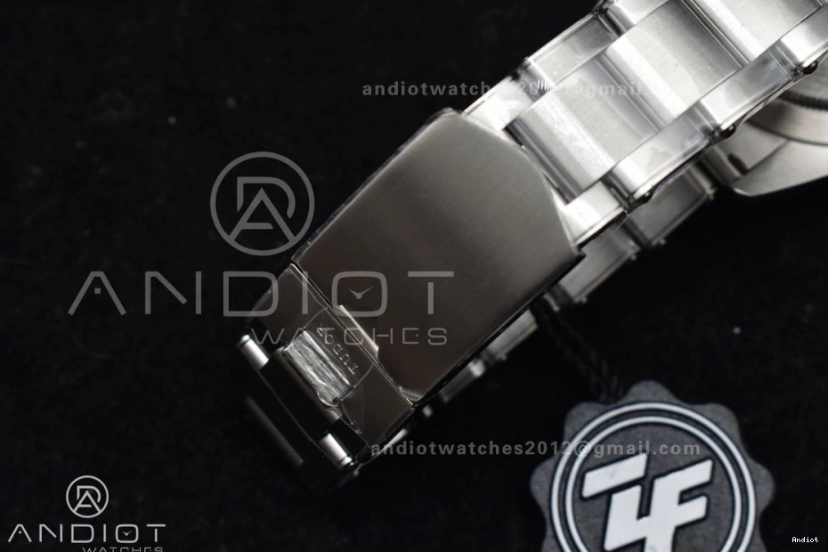 On Bracelet Bay 39MM Heritage Best ZF Black 1:1 Edition V5 A2824 Bezel SS Black 1106